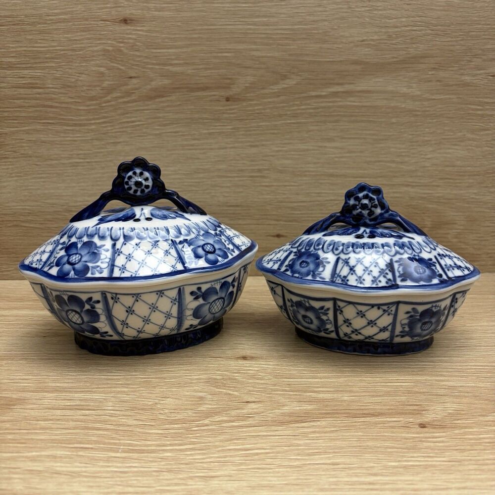 2 Lot Gzhel Russian Porcelain Blue White Lidded Bowl Floral Hand Painted Vintage